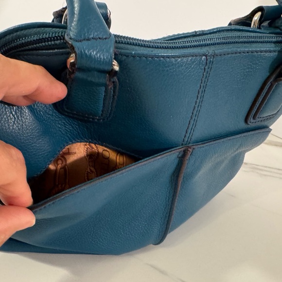 Tignanello Teal Blue Leather Shoulder Handbag - Picture 4 of 9